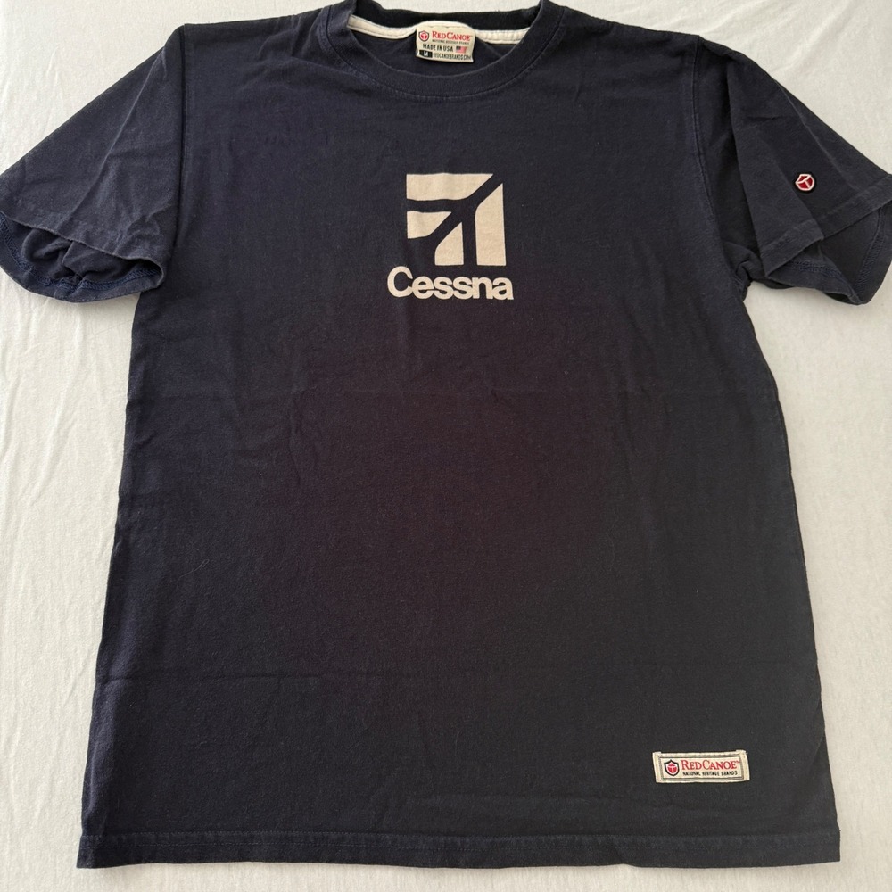 Vintage Red Canoe Mens Cessna‎ Logo T Shirt Navy Blue Size M USA Aviation Pilot